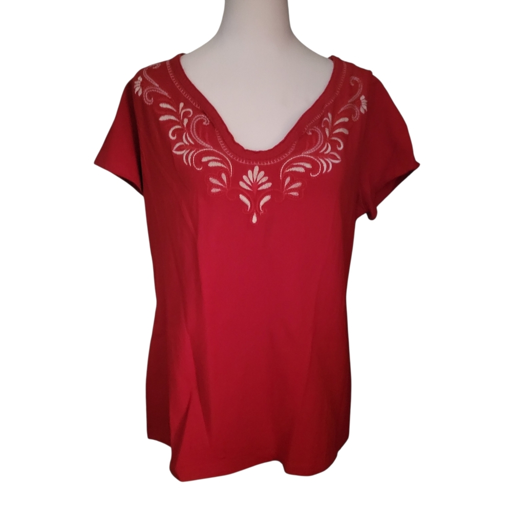 St Johns Bay Embroidered Tee Red sz L